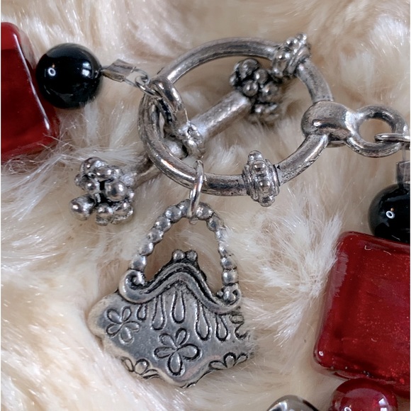 Art Deco Red & Zebra Striped Glass Bead Toggle Bracelet - Picture 3 of 3